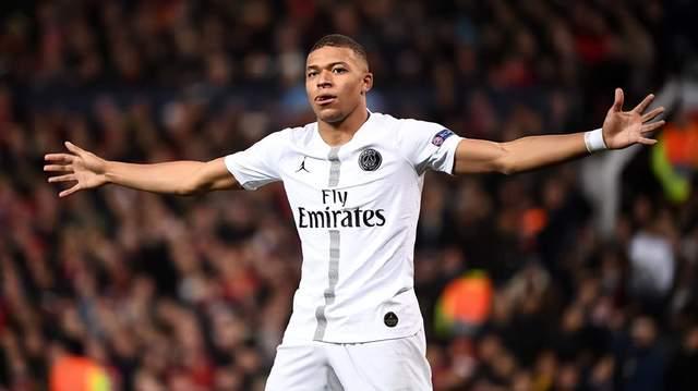 欧冠积分榜分析：各队晋级形势紧张,（欧冠积分榜解读：出线之争白热化）