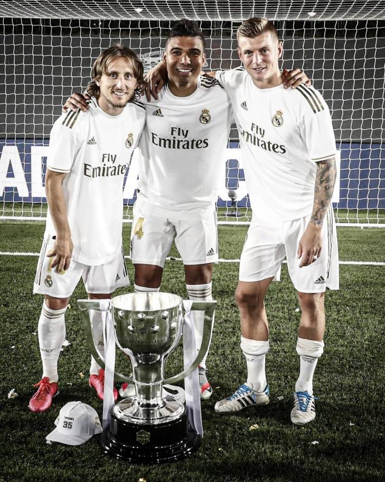 阿拉木图凯拉特因天气更换主场，新主场有屋顶和温控系统（受天气影响，阿拉木图凯拉特迁至配备屋顶与温控的新主场）