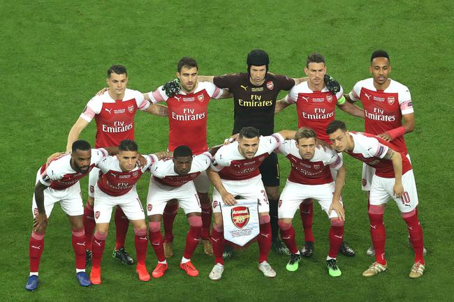 美加墨世界杯种子队确定：东道主以及六支前冠军在列（北美世界杯种子队出炉：东道主与六支前冠军锁定席位）