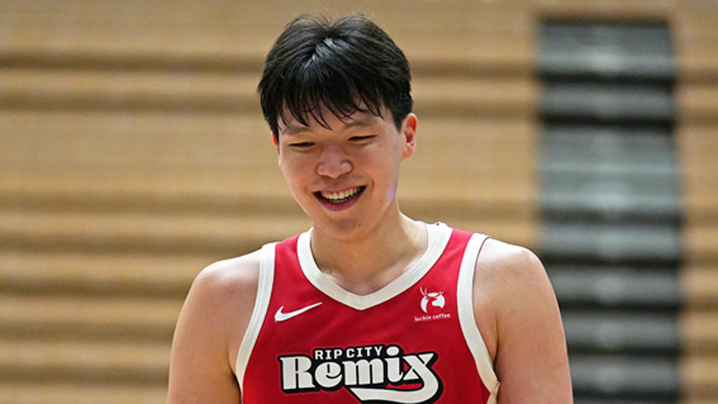 记者：曼联计划明夏每周削减一百万镑工资支出，用于引进中场（记者称曼联拟于明夏每周缩减100万英镑薪资支出，为中场引援腾出预算）