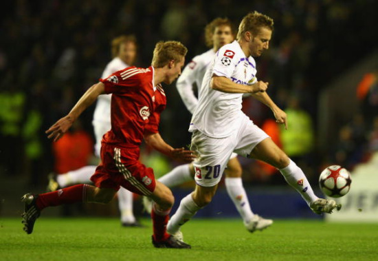 海港客战武里南联：海港3外援首发，李圣龙、杨世元出战（海港客场挑战武里南联：三外援首发，李圣龙与杨世元出战）