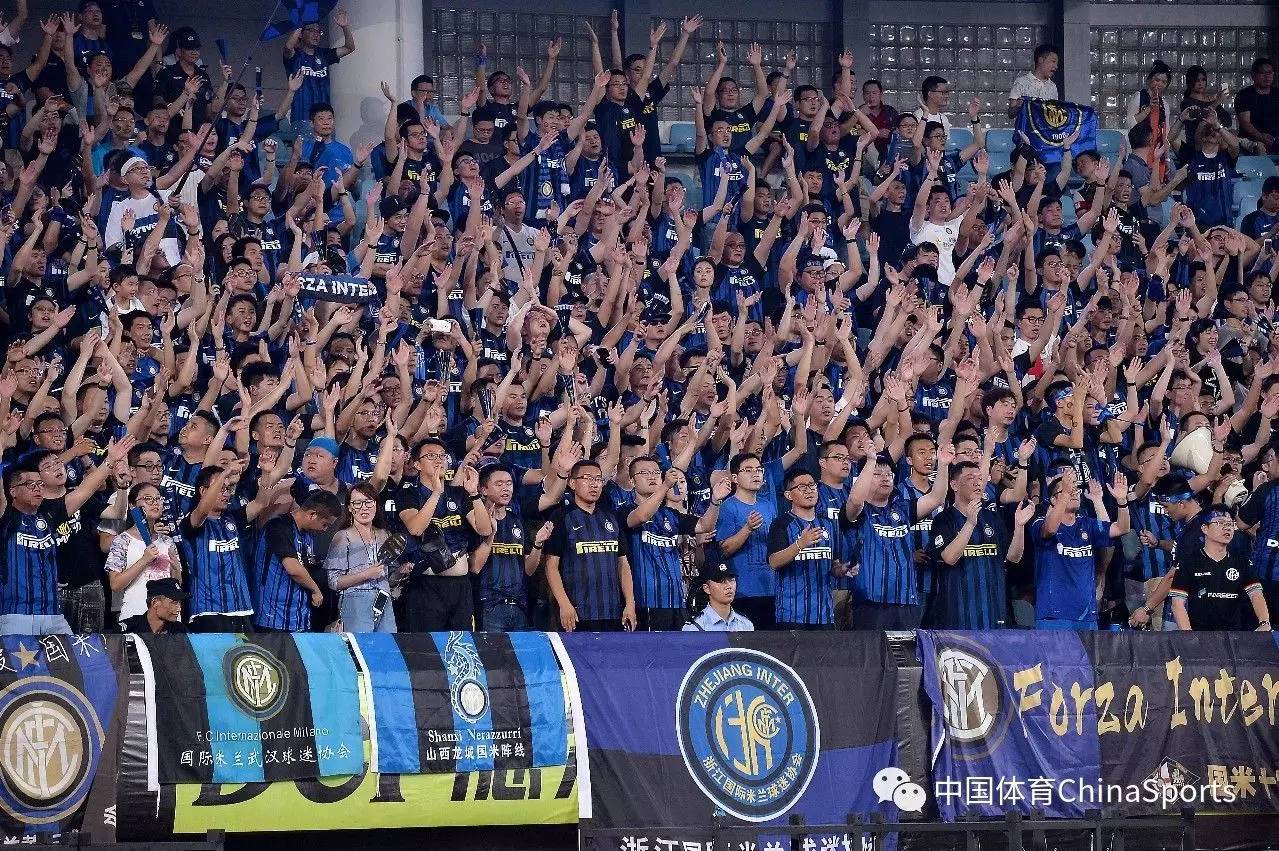 哈曼：拜仁仍是欧冠冠军的重要竞争者，战胜大巴黎是一种警告（哈曼：拜仁依旧是欧冠夺冠热门，击败巴黎是一记警钟）