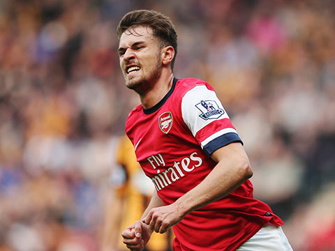 谢文能：感谢一年来支持球队的所有人，谢谢你们的支持和陪伴（谢文能：向所有支持球队的人致谢，感激这一年的陪伴与支持）